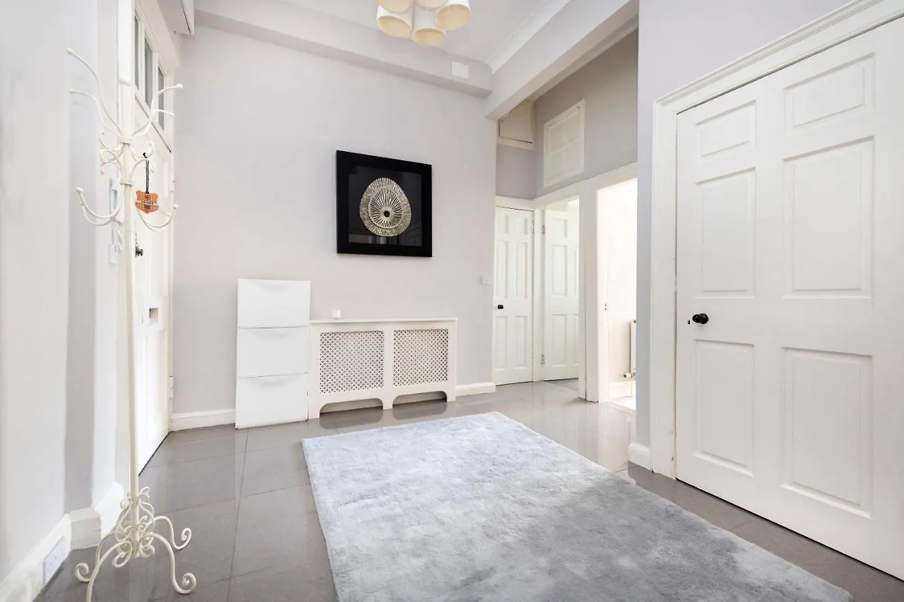 شقة Joivy Contemporary Flat In The New Town إدنبرة